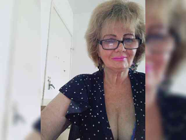 MoonGoddess webcam