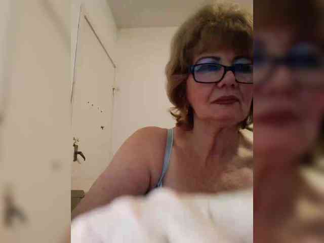 MoonGoddess webcam