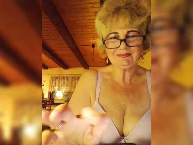 BoloshkaBlonda webcam