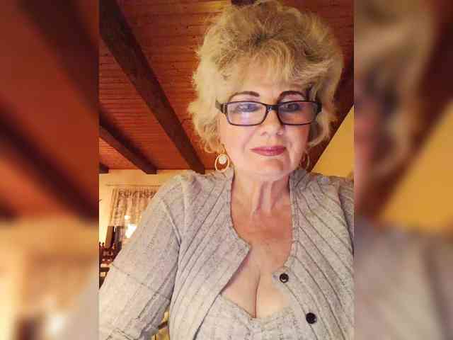 BoloshkaBlonda webcam