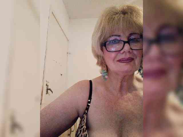 BoloshkaBlonda webcam