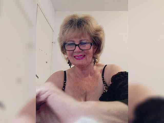 MoonGoddess webcam