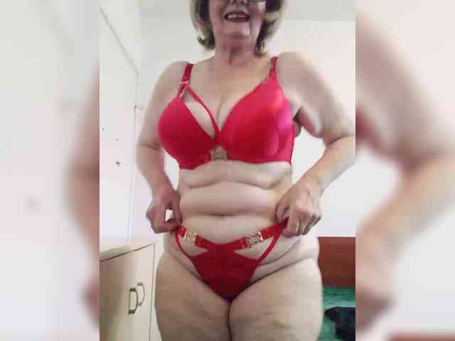 KASANDRABOLOSHKA live female cam on bongacams