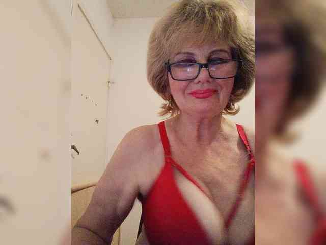 MoonGoddess webcam