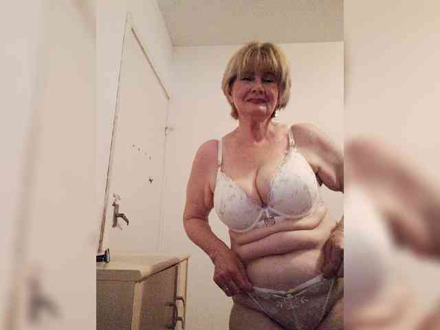 BoloshkaBlonda webcam