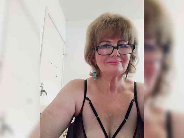 MoonGoddess webcam