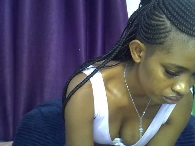 Afrikab1 live cam on BongaCams