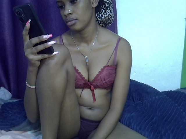 Afrikab1 live cam on BongaCams