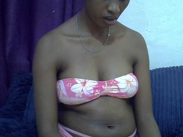 Afrikab1 live cam on BongaCams