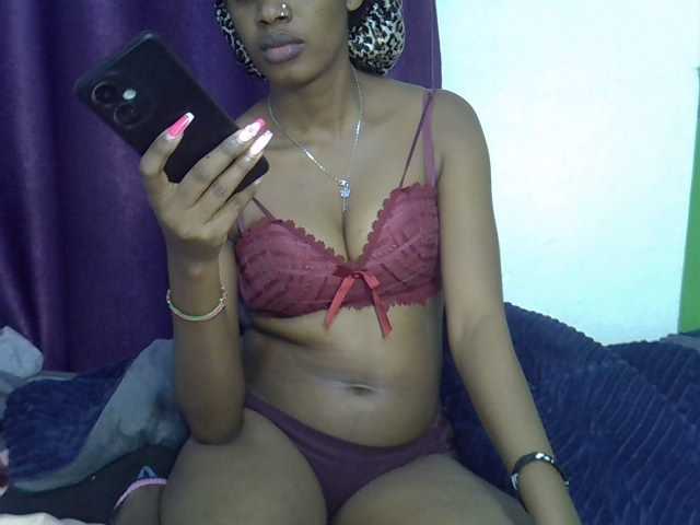 Afrikab1 live cam on BongaCams
