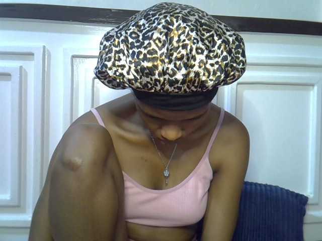 Afrikab1 live cam on BongaCams