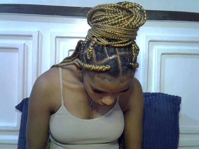 Afrikab1 live cam on BongaCams