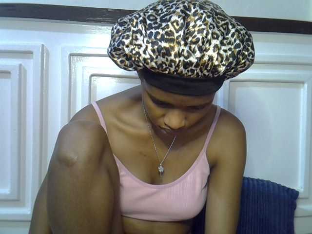 Afrikab1 live cam on BongaCams