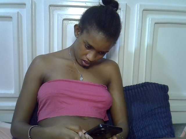 Afrikab1 live cam on BongaCams