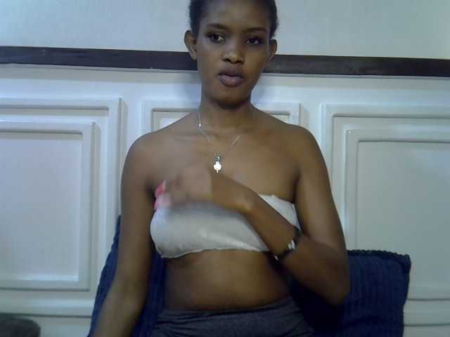 Afrikab1 live cam on BongaCams