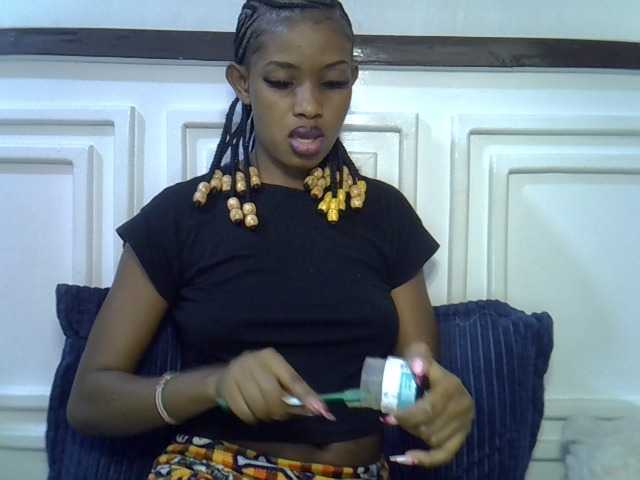 Afrikab1 live cam on BongaCams