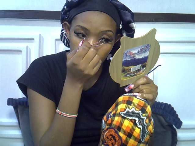 Afrikab1 live cam on BongaCams