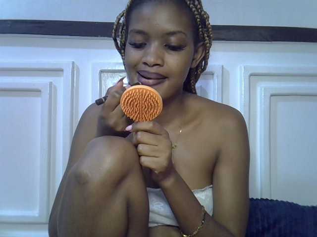 Afrikab1 live cam on BongaCams