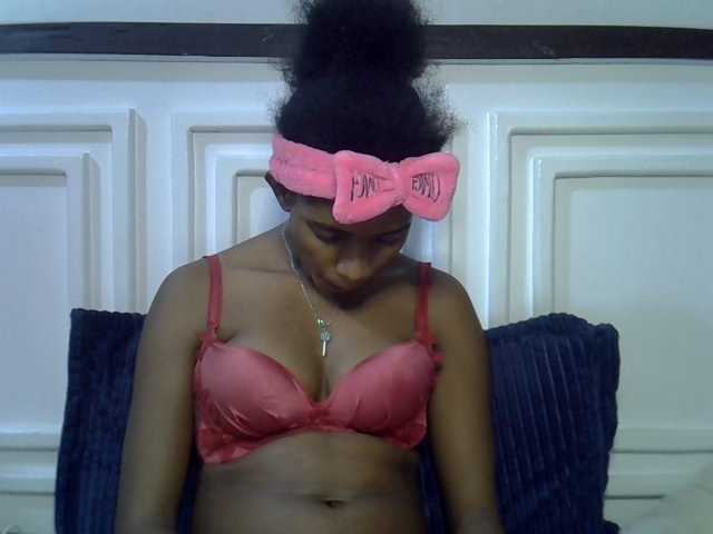 Afrikab1 live cam on BongaCams