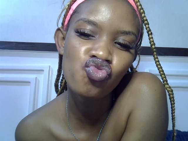 Afrikab1 live cam on BongaCams