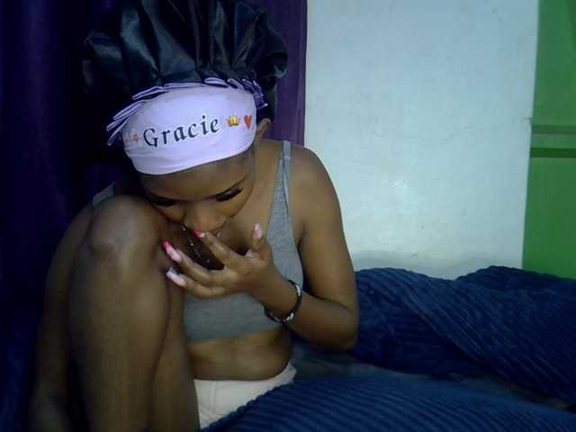 Afrikab1 live cam on BongaCams