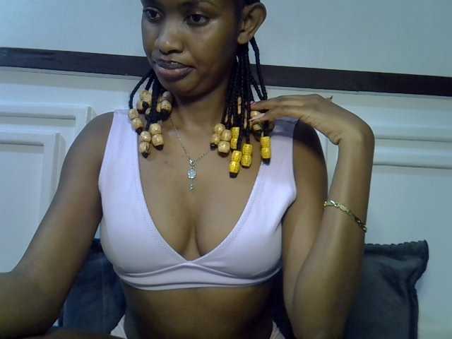 Afrikab1 live cam on BongaCams