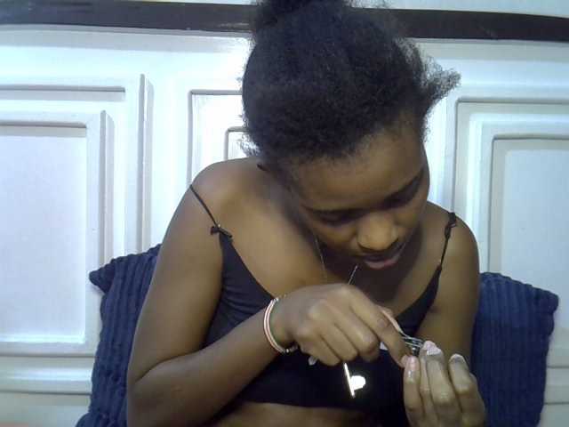 Afrikab1 live cam on BongaCams