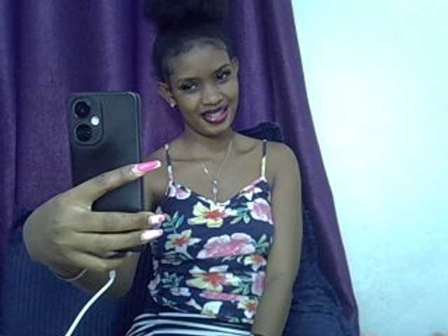 Afrikab1 live cam on BongaCams