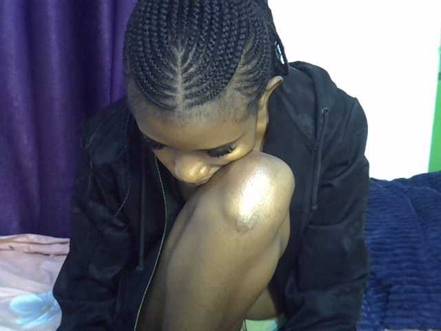 Afrikab1 live cam on BongaCams