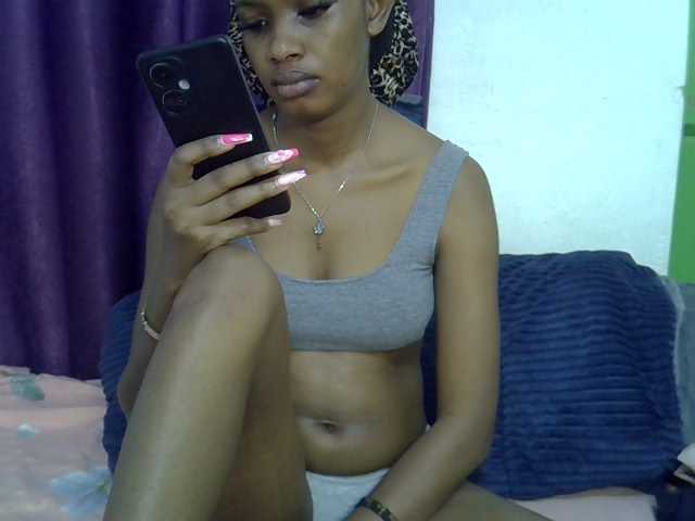 Afrikab1 live cam on BongaCams