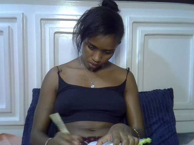 Afrikab1 live cam on BongaCams