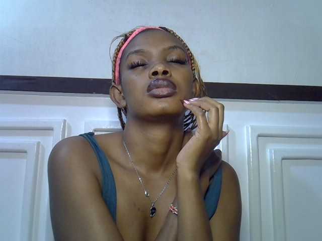 Afrikab1 live cam on BongaCams