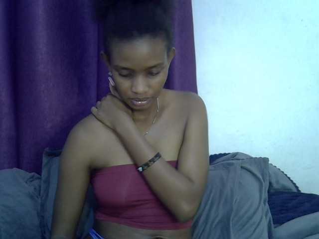 Afrikab1 live cam on BongaCams