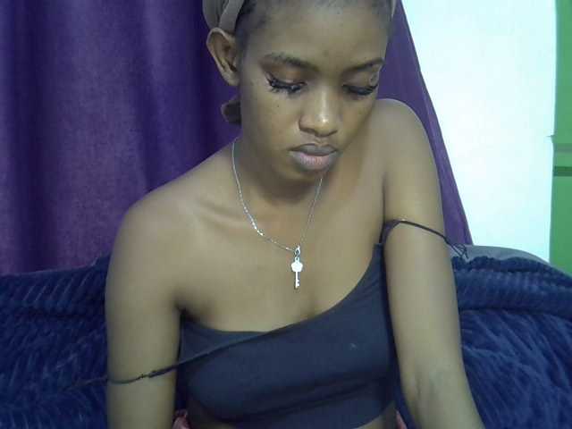 Afrikab1 live cam on BongaCams