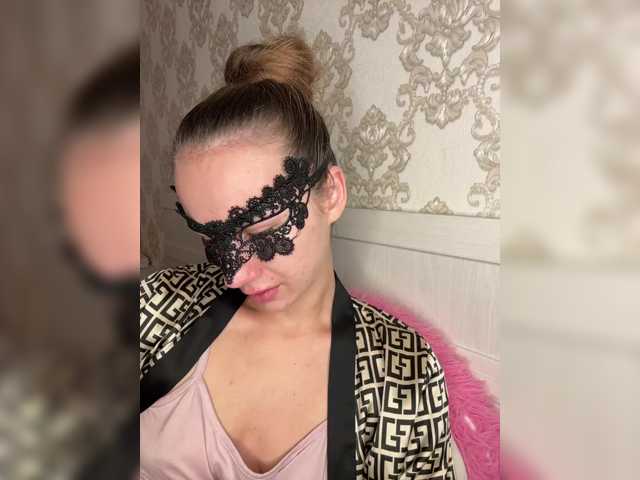 U-Moni live cam on BongaCams