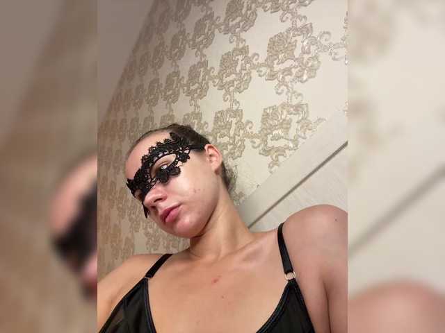 U-Moni live cam on BongaCams