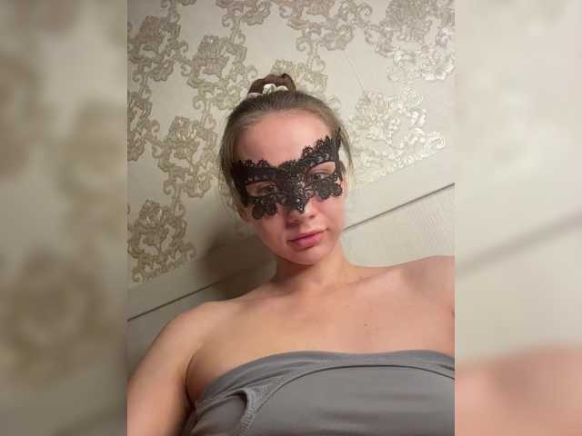 U-Moni live cam on BongaCams