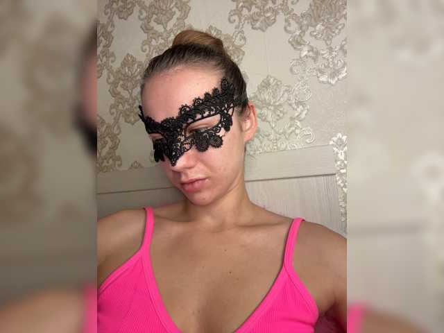 U-Moni live cam on BongaCams