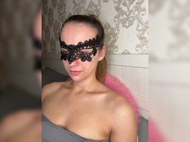 U-Moni live cam on BongaCams