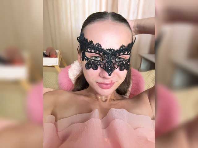 U-Moni live cam on BongaCams