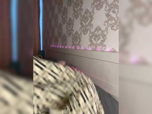 U-Moni live cam on BongaCams