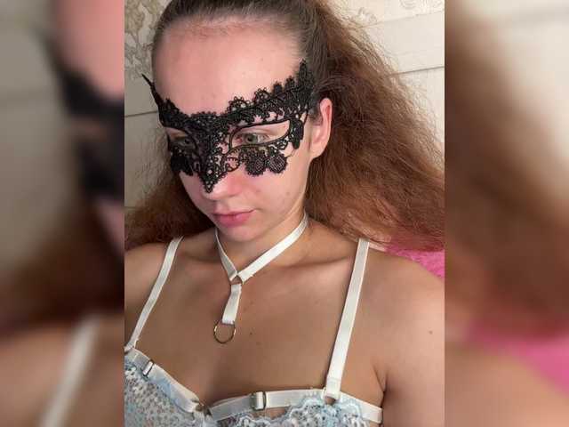 U-Moni live cam on BongaCams