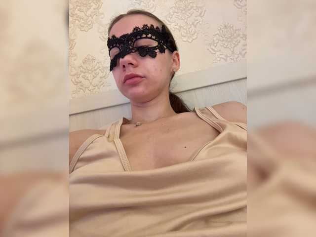 U-Moni live cam on BongaCams