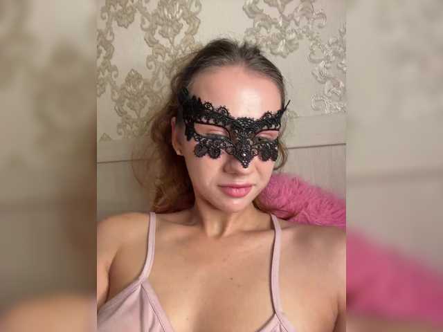 U-Moni live cam on BongaCams