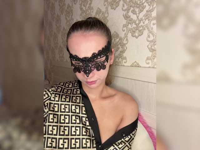 U-Moni live cam on BongaCams