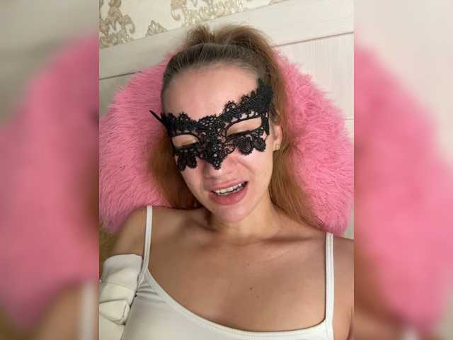U-Moni live cam on BongaCams