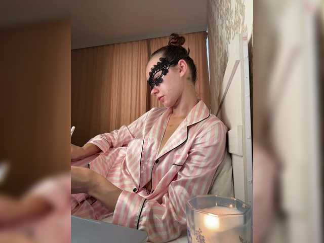 U-Moni live cam on BongaCams