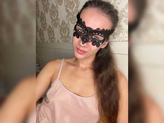 U-Moni live cam on BongaCams
