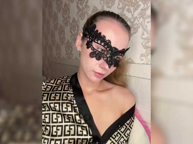 U-Moni live cam on BongaCams