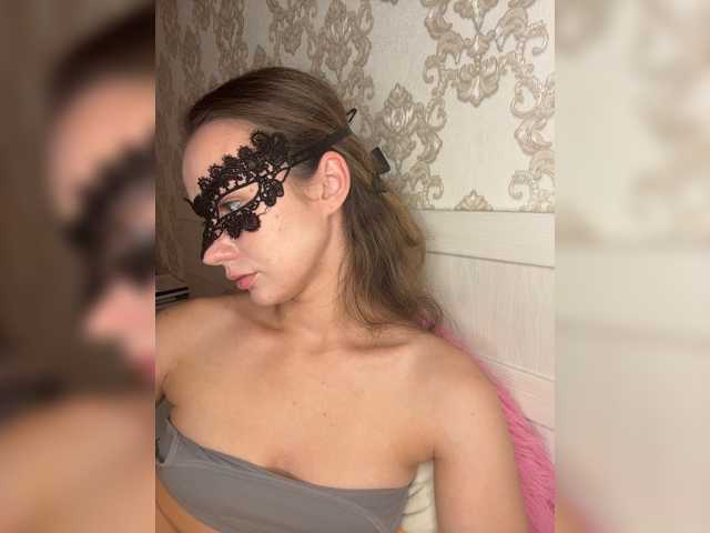 U-Moni live cam on BongaCams